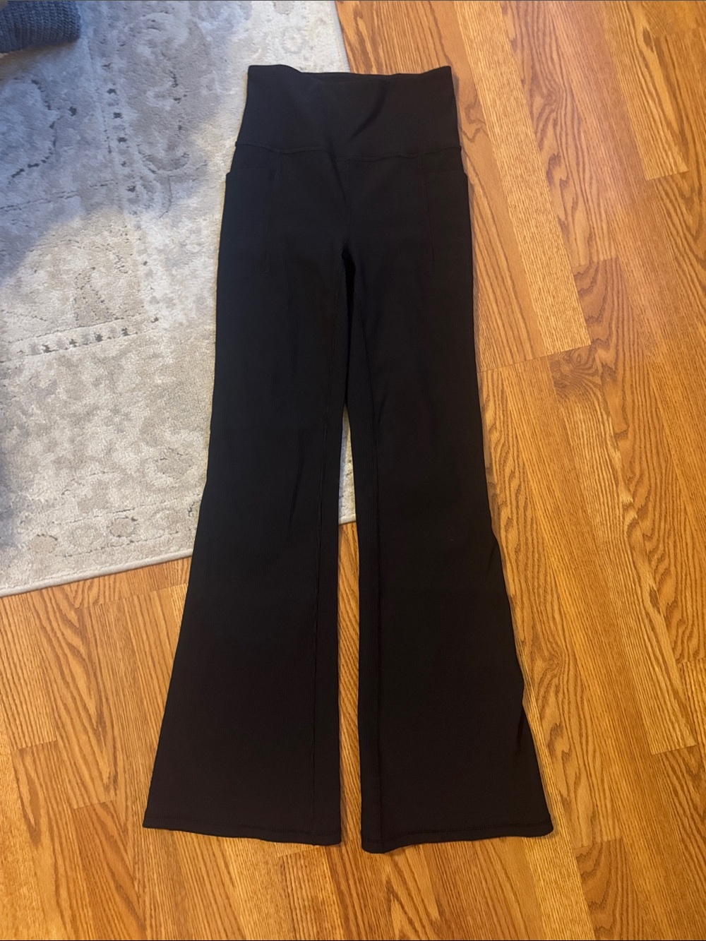 Athleta Salutation Stash Rib Flare yoga pants flared leggings